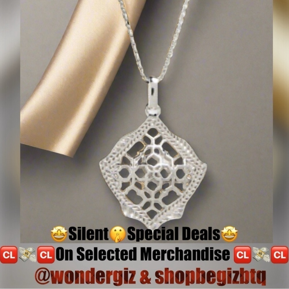 LOWEST PRICE AUTHENTIC KENDRA SCOTT 🆑 Final Sale-No Offers-No Shipping Discount